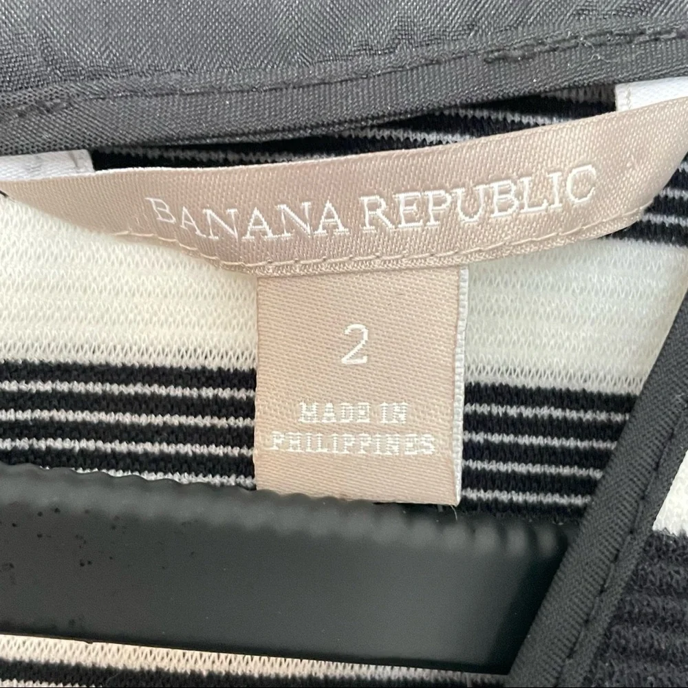 NWT Banana Republic Knit Short Sleeve Faille Black/White Striped Dress Size 2 - Picture 2 of 10